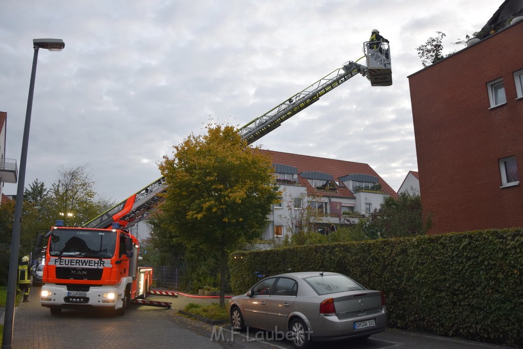 Feuer 2 Y Koeln Suerth Elisabeth Selbertstr P028.JPG - Miklos Laubert